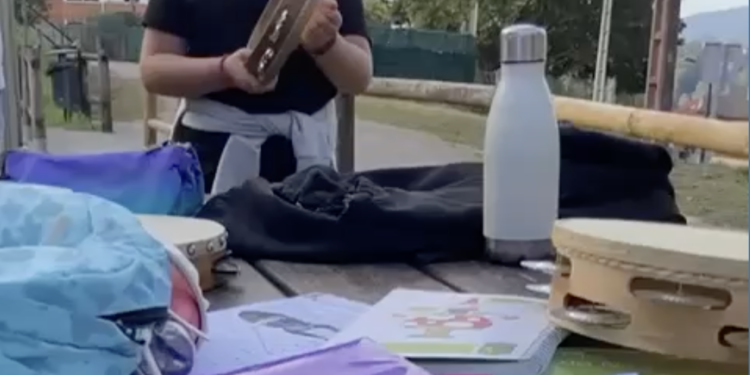 «Menos favores e máis dereitos, queremos coles inclusivos e diversos»: las quejas de los coles de Vigo, hecha canción