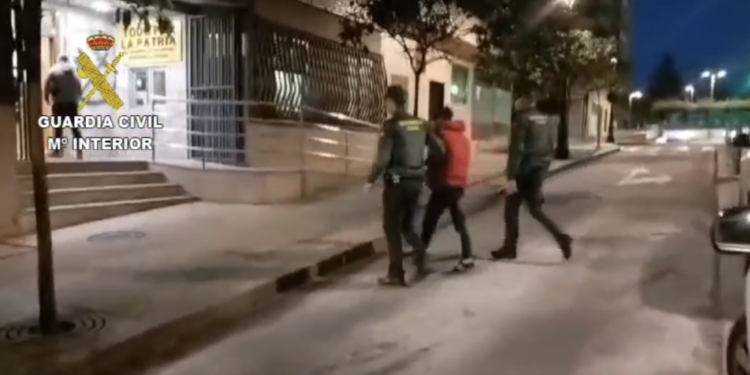 Nuevos detalles sobre la detención en Baiona: fue su madre quien avisó a la Guardia Civil