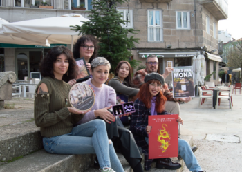 El mercado MONA convierte el Paseo de Alfonso en una galería de arte