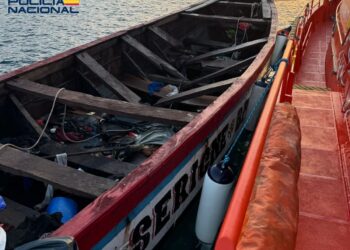 Detienen en Vigo a un senegalés que traía inmigrantes a España en un cayuco