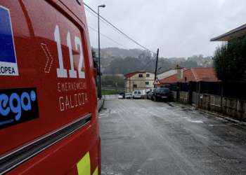 Susto en una residencia de mayores de Mos por el incendio de un colchón