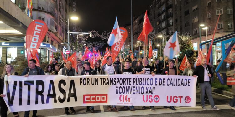 La plantilla de Vitrasa vuelve a tomar las calles