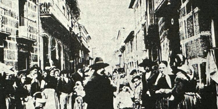 Una calle histórica de Ponteareas