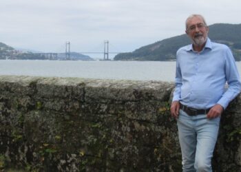 Ricardo Canosa presenta en Tui su nuevo libro