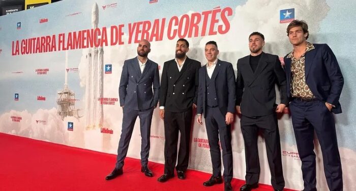 El artista que firma (también) el estilismo de las estrellas del Celta en su noche más flamenca