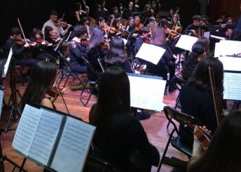 La Kv2211 celebra la Navidad con un concierto mágico