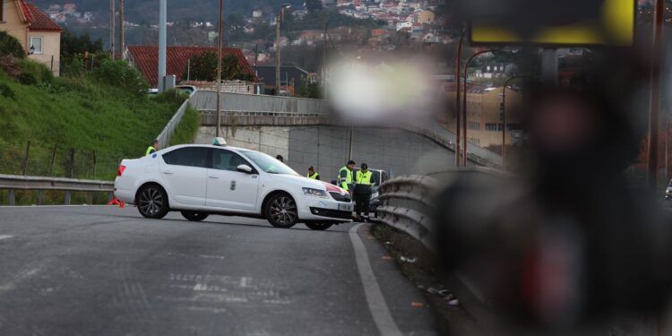 Hallado el cadáver de un hombre en la AP-9 en Vigo: investigan un atropello con fuga