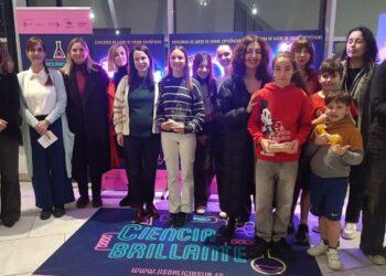El talento científico juvenil brilla en la Navidad en Vigo