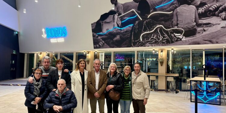 El mural ‘Redeiras’ ya se vislumbra en Vialia