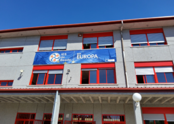 Un instituto de Vigo cumple un año sin agua potable y la Xunta urge soluciones al Concello