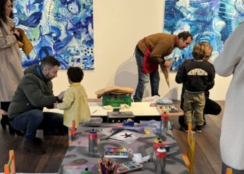 Talleres de arte para niños y adolescentes en torno a la expo «Mareas», de Manuel Penín