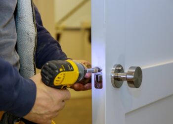 Detenido tras cobrar por un servicio de cerrajero más de 1.800 euros