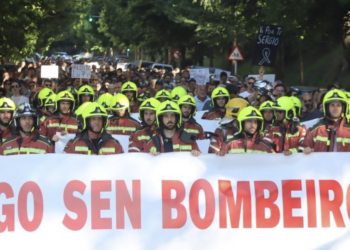 «Tenemos que seguir insistiendo en que Vigo sin bomberos no es segura»