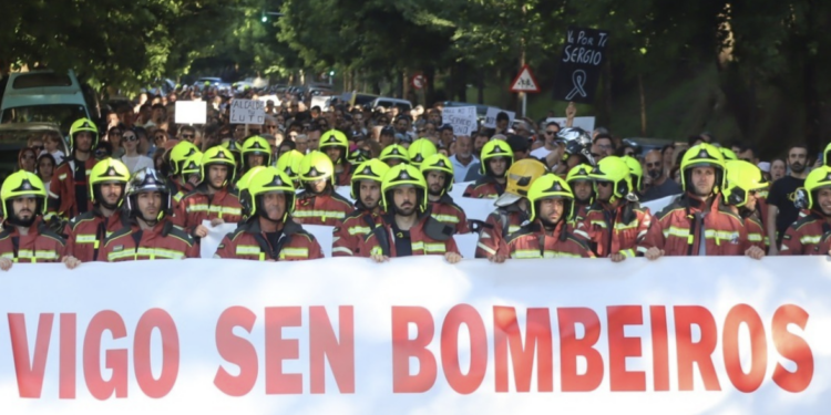«Tenemos que seguir insistiendo en que Vigo sin bomberos no es segura»
