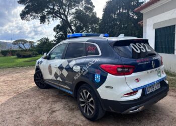 Detenido por amenazas a la Policía tras agredir a otro que le recriminó por orinar en la calle