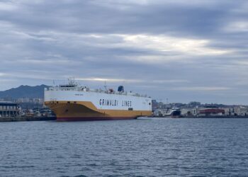 La bocina de un barco siembra el desconcierto en Vigo
