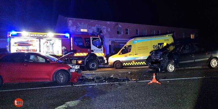 Tres heridos en Oia tras una colisión frontal entre dos coches
