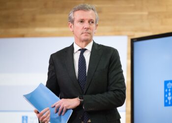 Rueda pide a Stellantis que garantice la actividad y el empleo en Vigo tras la marcha de Tavares