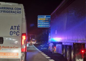 Retenciones kilométricas en la autovía por un nuevo transporte especial entre Vigo y O Porriño