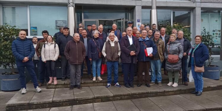 Medio centenar de afectados por el ‘catastrazo’ de Salceda presentan demanda por unas 700 fincas