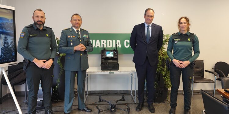 El Puerto firma un convenio con la Guardia Civil para la cesión de un equipo detector de drones