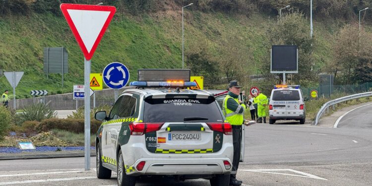 Una ciclista de 15 años resulta herida al ser atropellada por un coche
