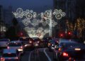 La Navidad de Vigo se despide con aluvión de rebajas, atascos y niebla: horario y dónde ver el apagado