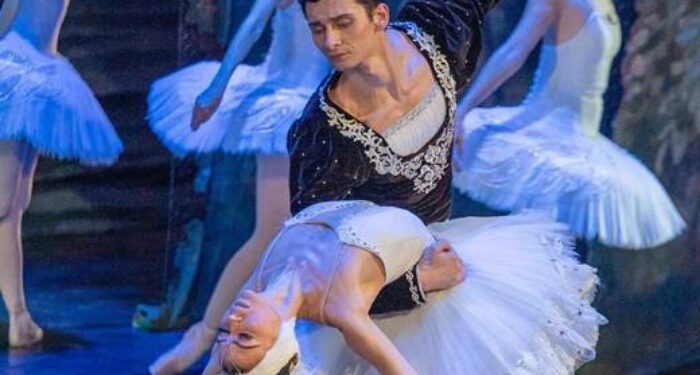 El Lago de los Cisnes hechizará Cangas