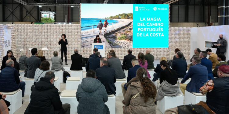 La magia y la luz «que mejor iluminan Vigo» (y no son las luces de Navidad) resplandecen en Fitur