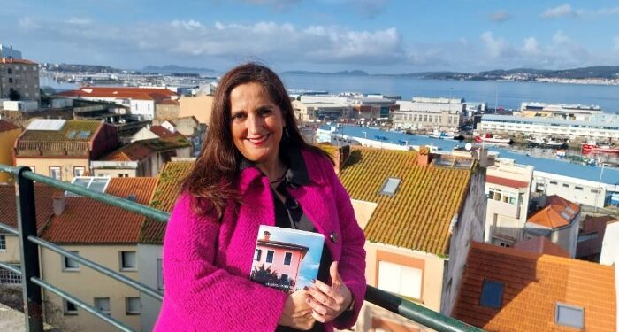 Arantza Portabales presenta ‘Asasinato na casa rosa’ en Vigo