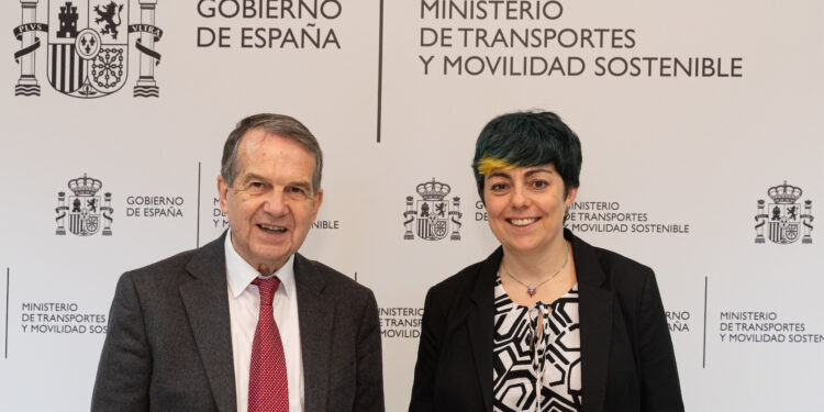 Caballero anuncia una reunión «técnica» para analizar los pasos del AVE Vigo-Madrid y fijar plazos