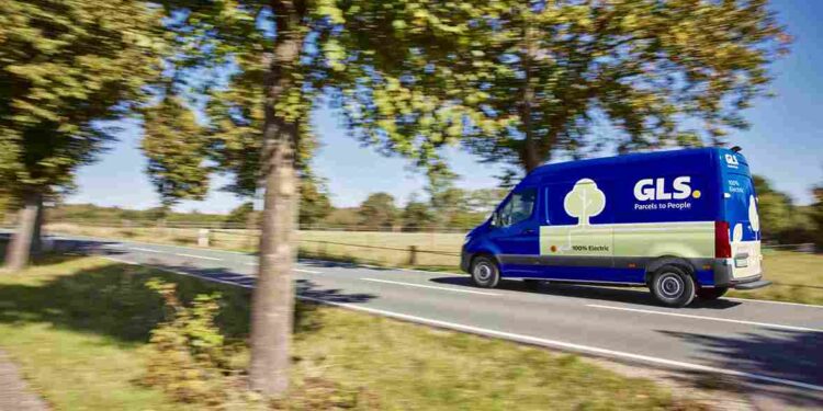 La empresa multinacional de paquetería GLS abre una nueva plataforma logística en el área de Vigo