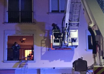 Susto en Tui tras un incendio en un garaje, que movilizó a medios portugueses