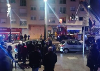 Susto en Tui tras un incendio en un garaje, que movilizó a medios portugueses
