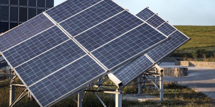 Energanova: Vigo, referente en aerotermia y placas solares