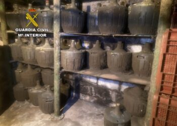 Decomisados 704 litros de aguardiente de orujo en Salvaterra de Miño