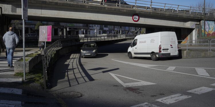 Apuñala y mata a un varón, e intenta agredir a su pareja, en plena calle