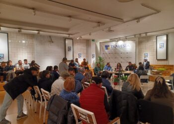 Exitoso estreno de año para los Teistulianos (con invitada especial) en el Centro Comercial Travesía