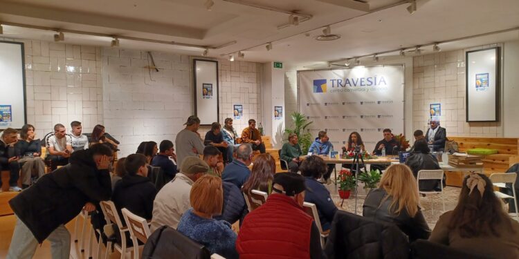 Exitoso estreno de año para los Teistulianos (con invitada especial) en el Centro Comercial Travesía