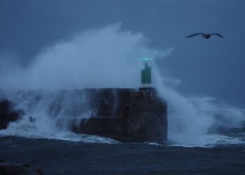 Temporal con olas de seis metros: nueva alerta naranja y suspensión de actividad deportiva federada