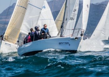 Liga de Invierno Baitra J80, duelo de titanes en las Rías Baixas