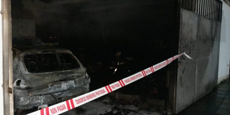 Incendios en viviendas de Vigo y Tui: desalojada una familia intoxicada y dañada la estructura