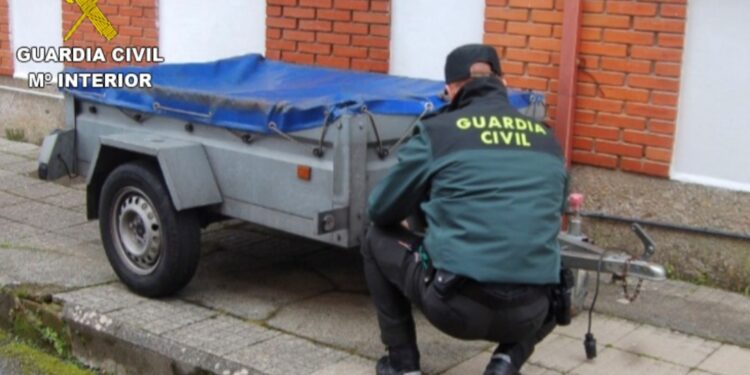 Investigado por robar un remolque de un área de servicio de la autopista