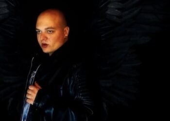 El vigués Álex Cassen presenta su primer EP en La Fábrica de Chocolate