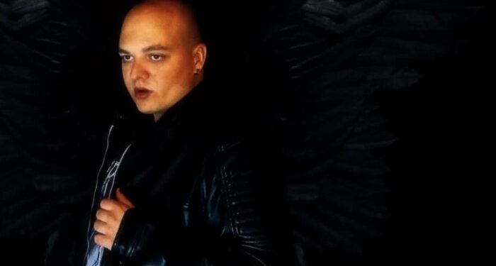 El vigués Álex Cassen presenta su primer EP en La Fábrica de Chocolate