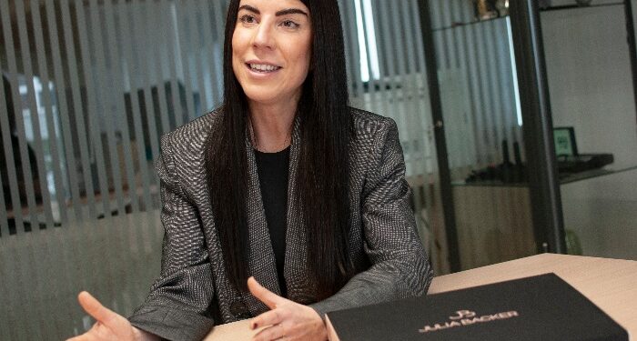 Julia Backer, elegancia, exclusividad y sostenibilidad desde Galicia para el Mundo