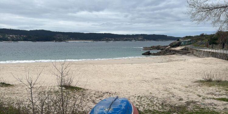 Denuncian opacidad en la concesión de los chiringuitos de Cangas