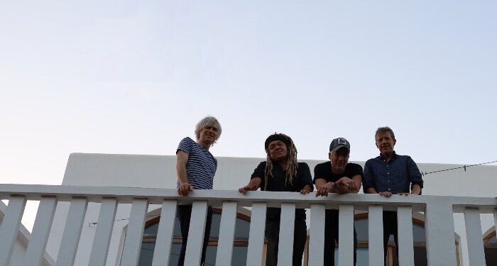 «Moon Mirror» sonará este fin de semana en Vigo