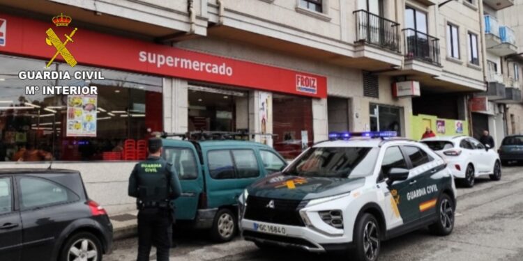 Detenidos por asaltar dos supermercados y una farmacia