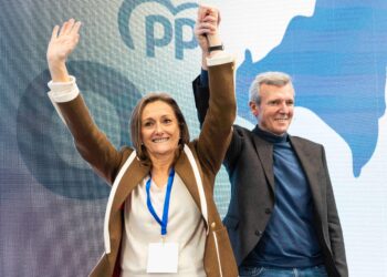 Sánchez, presidenta del PP de Vigo con el 96,8% de los votos, llama a acabar con el «engaño masivo» de Caballero